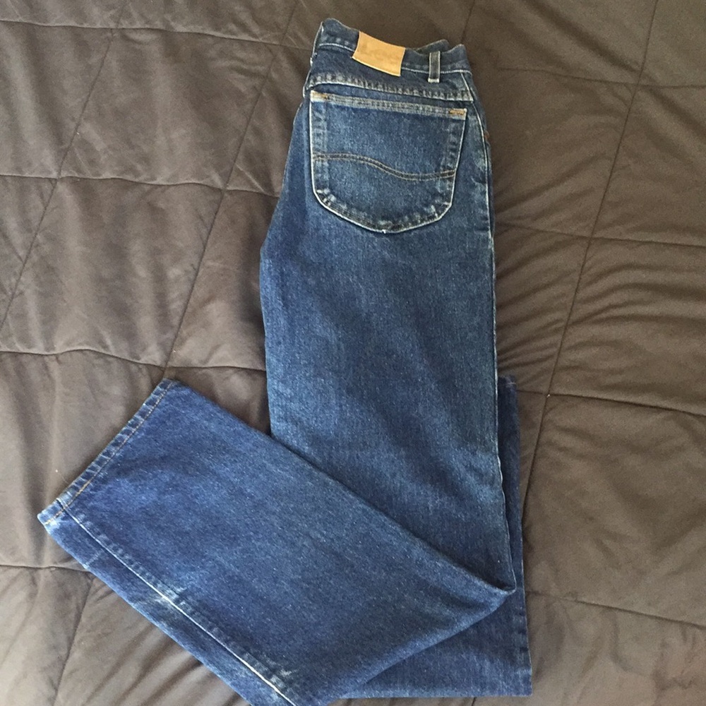 Vintage Lee blue jeans, straight leg/relaxed fit!